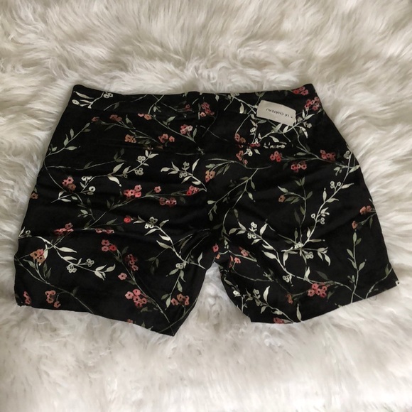 🖤 Printed walking shorts,  NWT - Picture 2 of 5